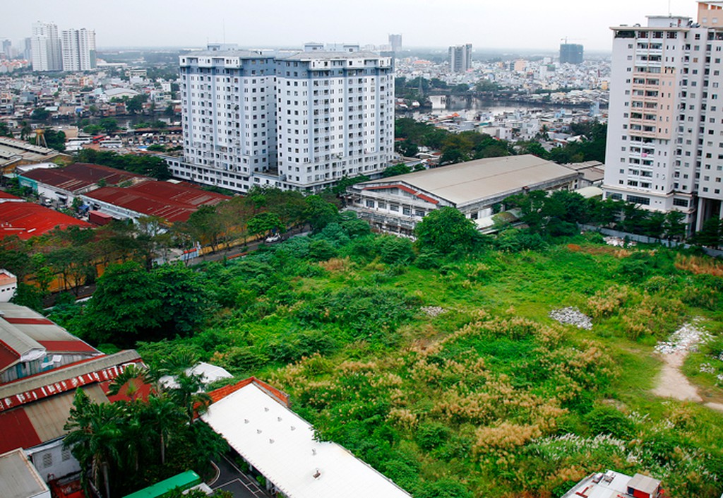 h&igrave;nh ảnh b&atilde;i đất trống, t&ograve;a nh&agrave; chung cư