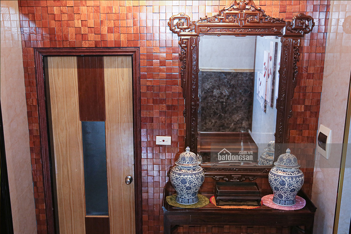 Khung gương trạm trổ v&agrave; cửa gỗ