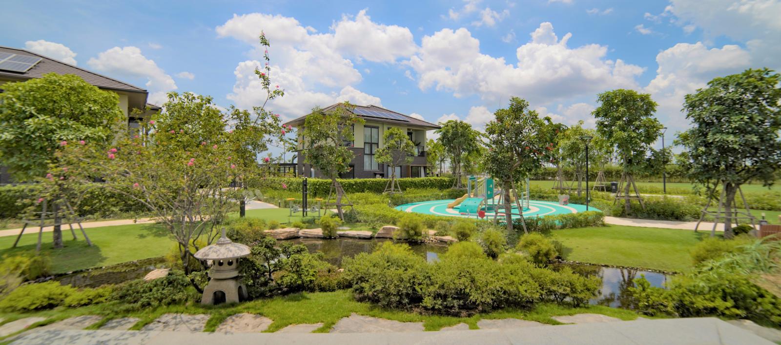 Biệt thự Waterpoint nằm trong khu&ocirc;n vi&ecirc;n nhiều c&acirc;y xanh
