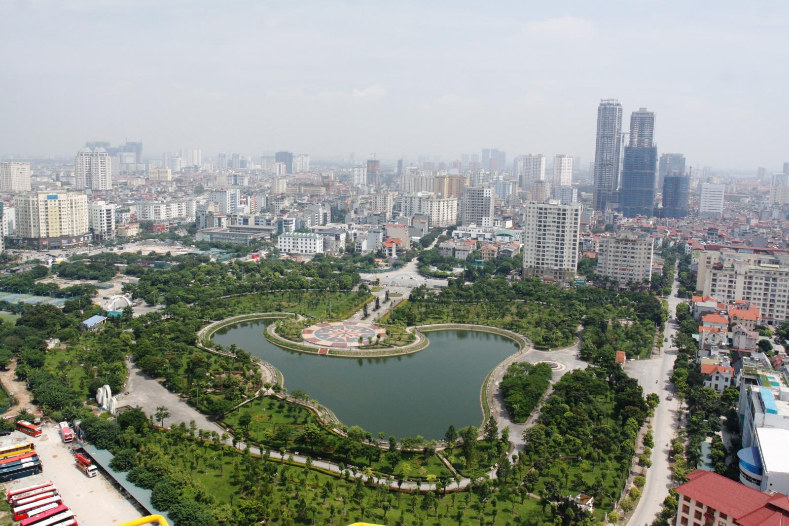 Phối cảnh một g&oacute;c quận Cầu Giấy với hồ điều h&ograve;a v&agrave; c&aacute;c t&ograve;a nh&agrave;
