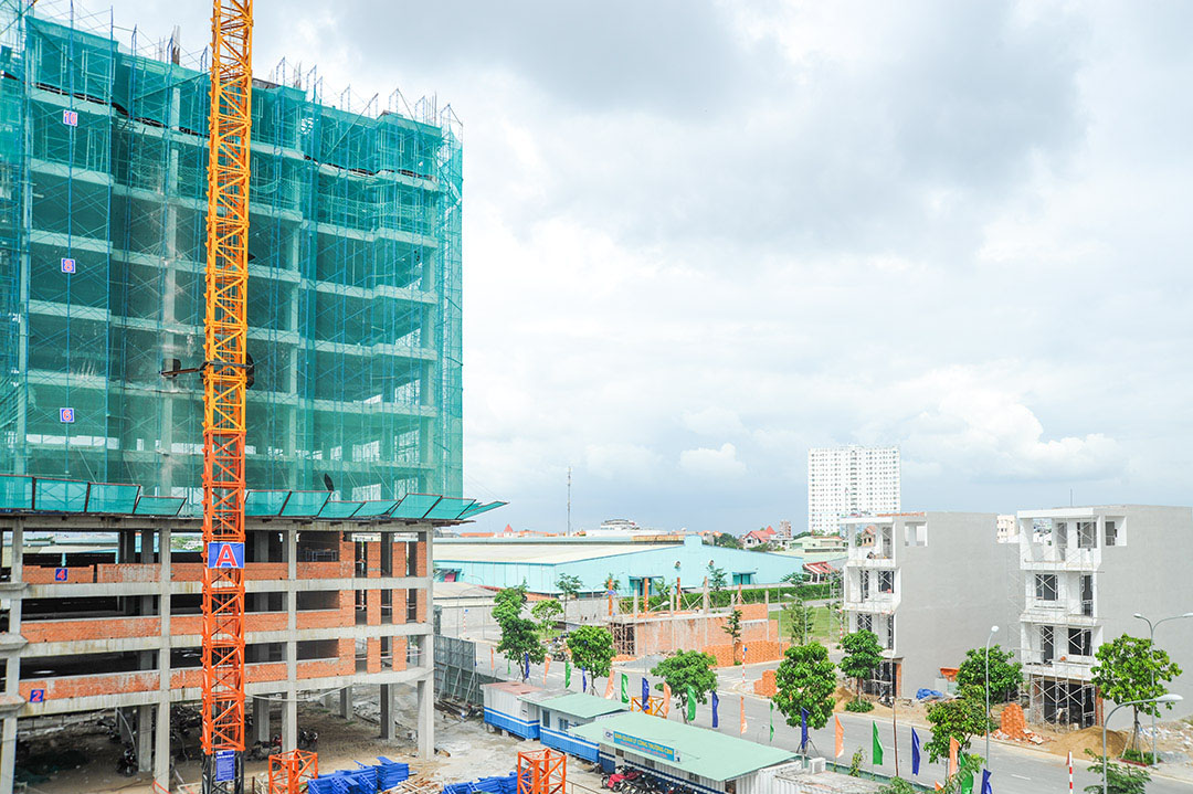 C&ocirc;ng trường dự &aacute;n bất động sản đang triển khai.