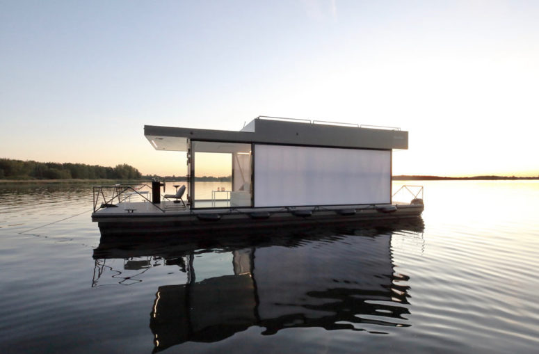 h&igrave;nh ảnh mặt b&ecirc;n ng&ocirc;i nh&agrave; thuyền ở Đức