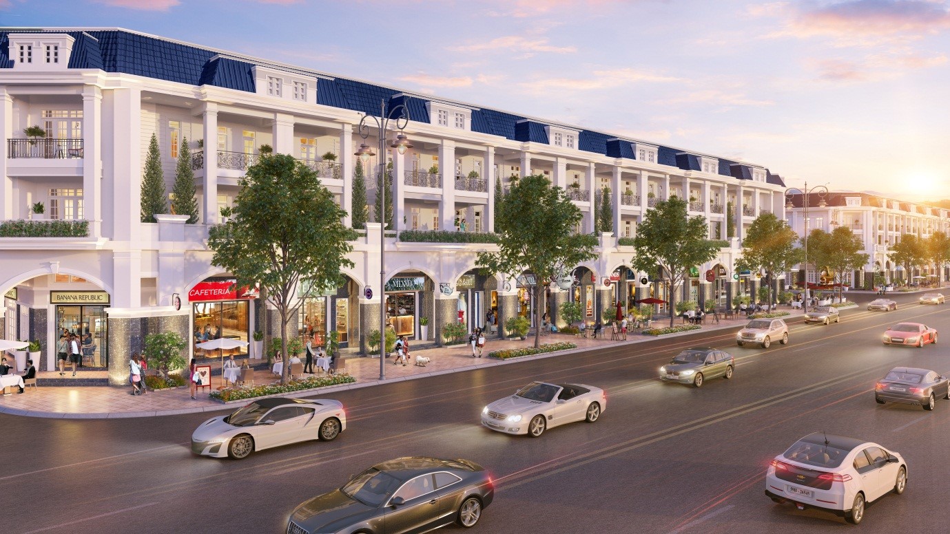 Một dãy shophouse nằm sát đường