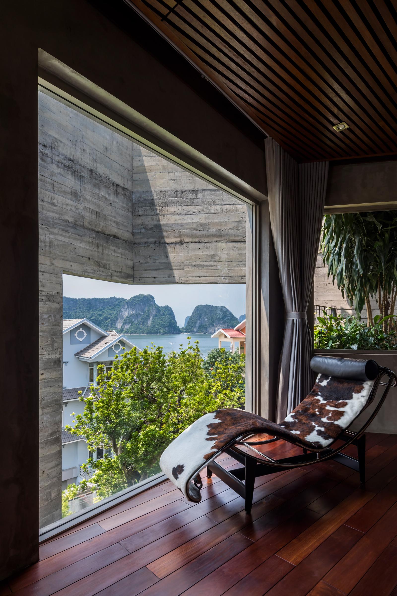 Từ trong phòng nhìn ra view vịnh Hạ Long