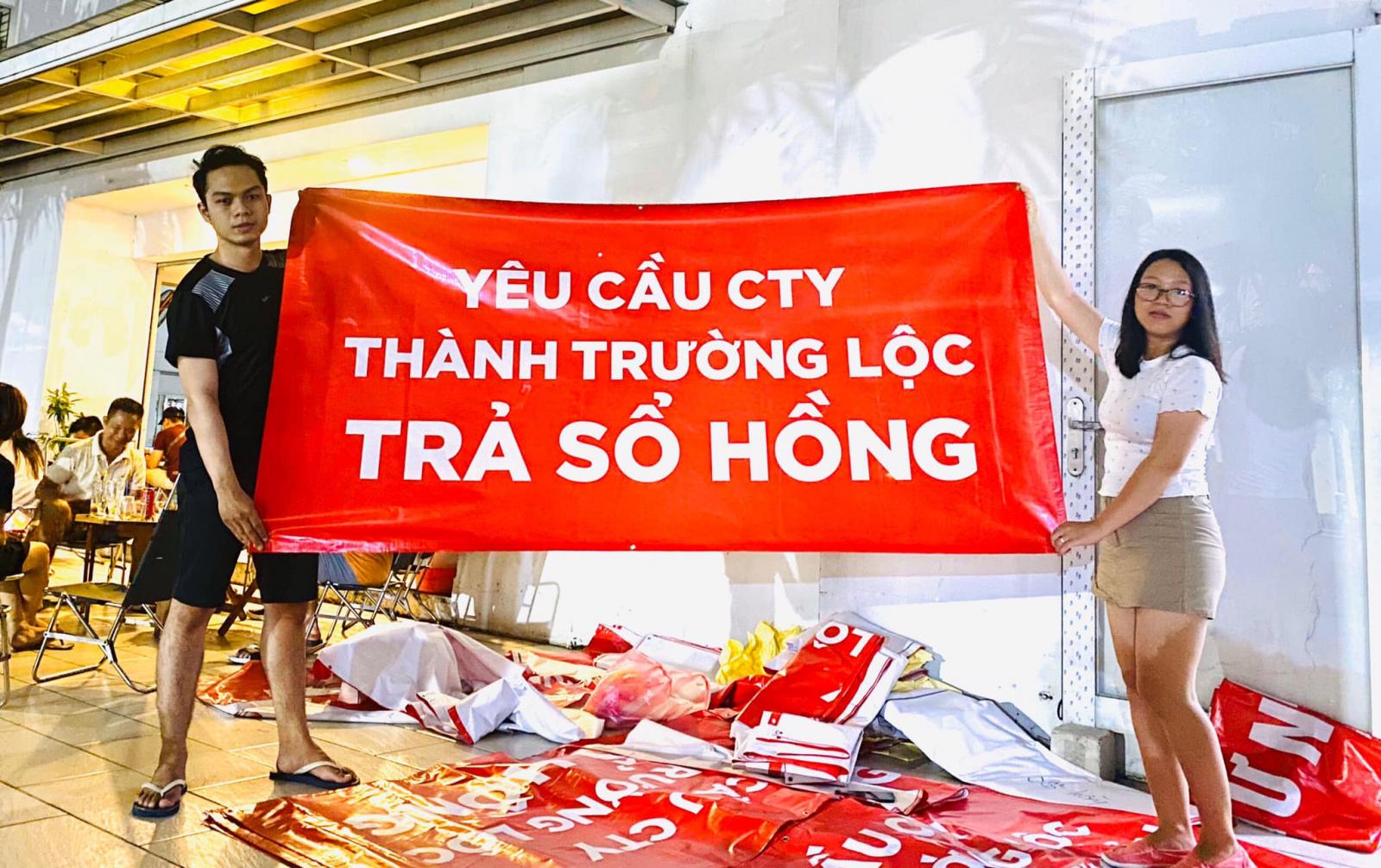 Cư d&acirc;n căng băng r&ocirc;n đ&ograve;i chủ đầu tư trả sổ hồng