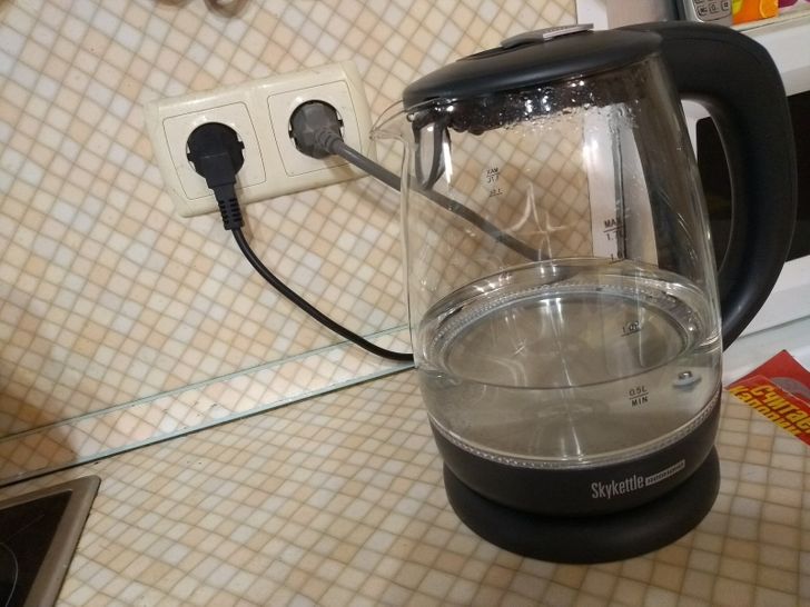 h&igrave;nh ảnh cận cảnh ấm đun nước si&ecirc;u tốc