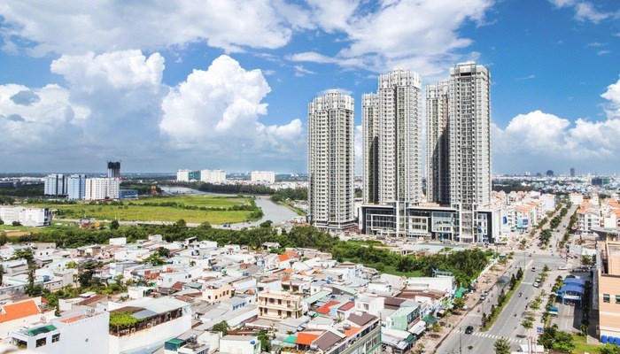 H&igrave;nh ảnh những t&ograve;a nh&agrave; cao tầng tr&ecirc;n một khu đất
