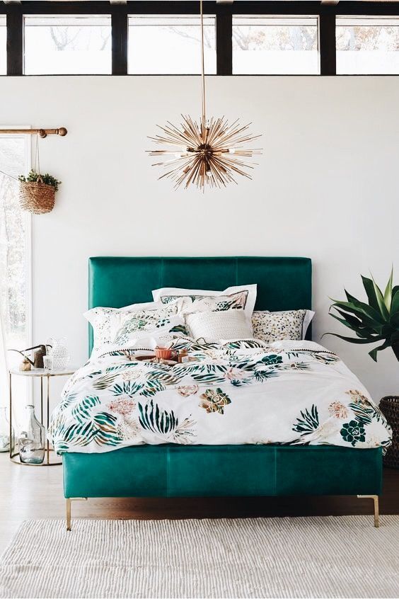 h&igrave;nh ảnh mẫu giường phong c&aacute;ch Mid-century m&agrave;u xanh ngọc 