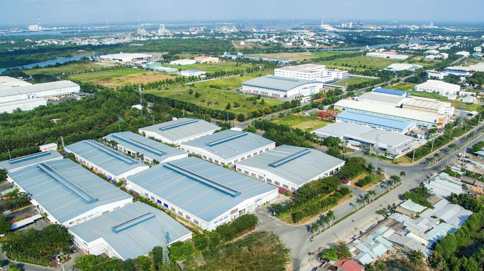 khu c&ocirc;ng nghiệp nh&igrave;n từ tr&ecirc;n cao