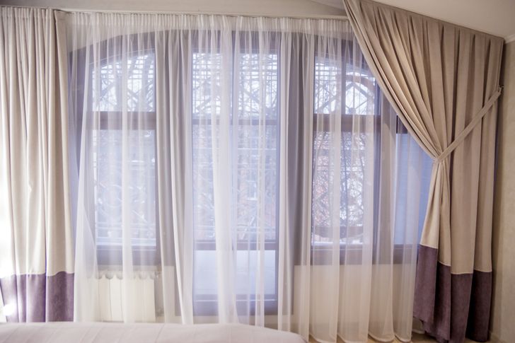 h&igrave;nh ảnh cận cảnh r&egrave;m cửa mờ hai lớp