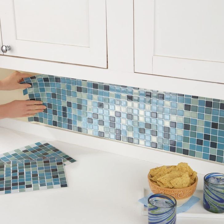 Miếng d&aacute;n bằng nhựa chắn dầu mỡ cho khu vực backsplash