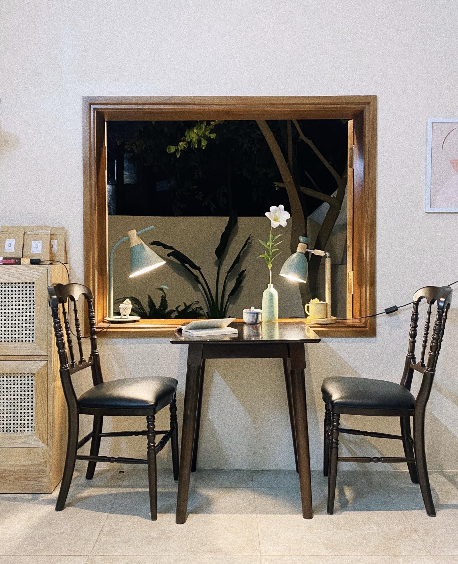 Đồ trang tr&iacute; phong c&aacute;ch trang nh&atilde;, nhẹ nh&agrave;ng