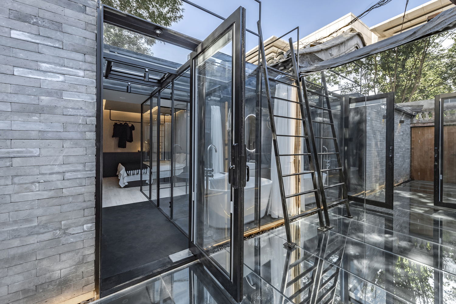 kh&ocirc;ng gian b&ecirc;n trong ng&ocirc;i nh&agrave; phố cổ 58m2