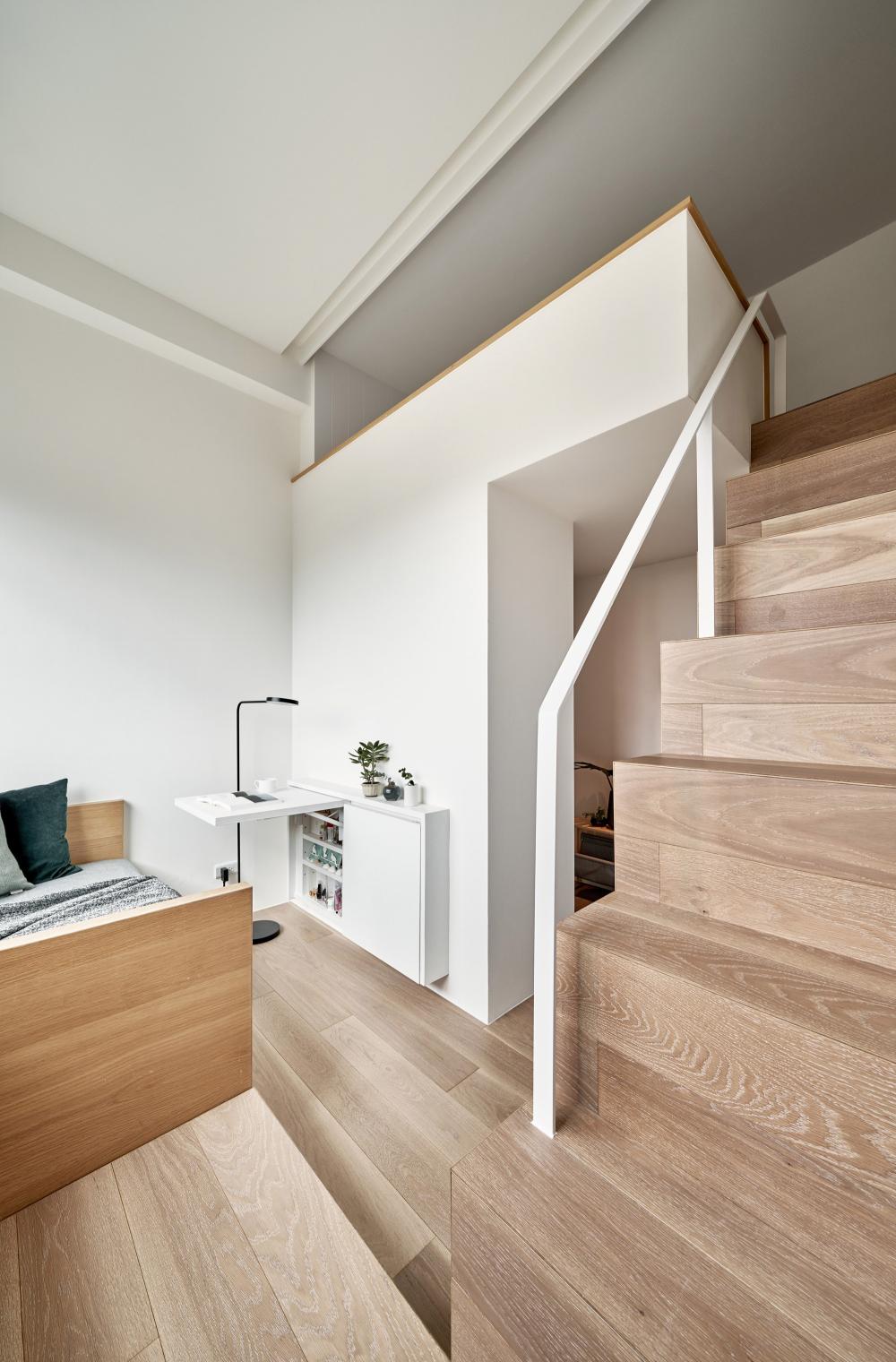 hình ảnh bên trong căn hộ 17,6m2 có gác lửng