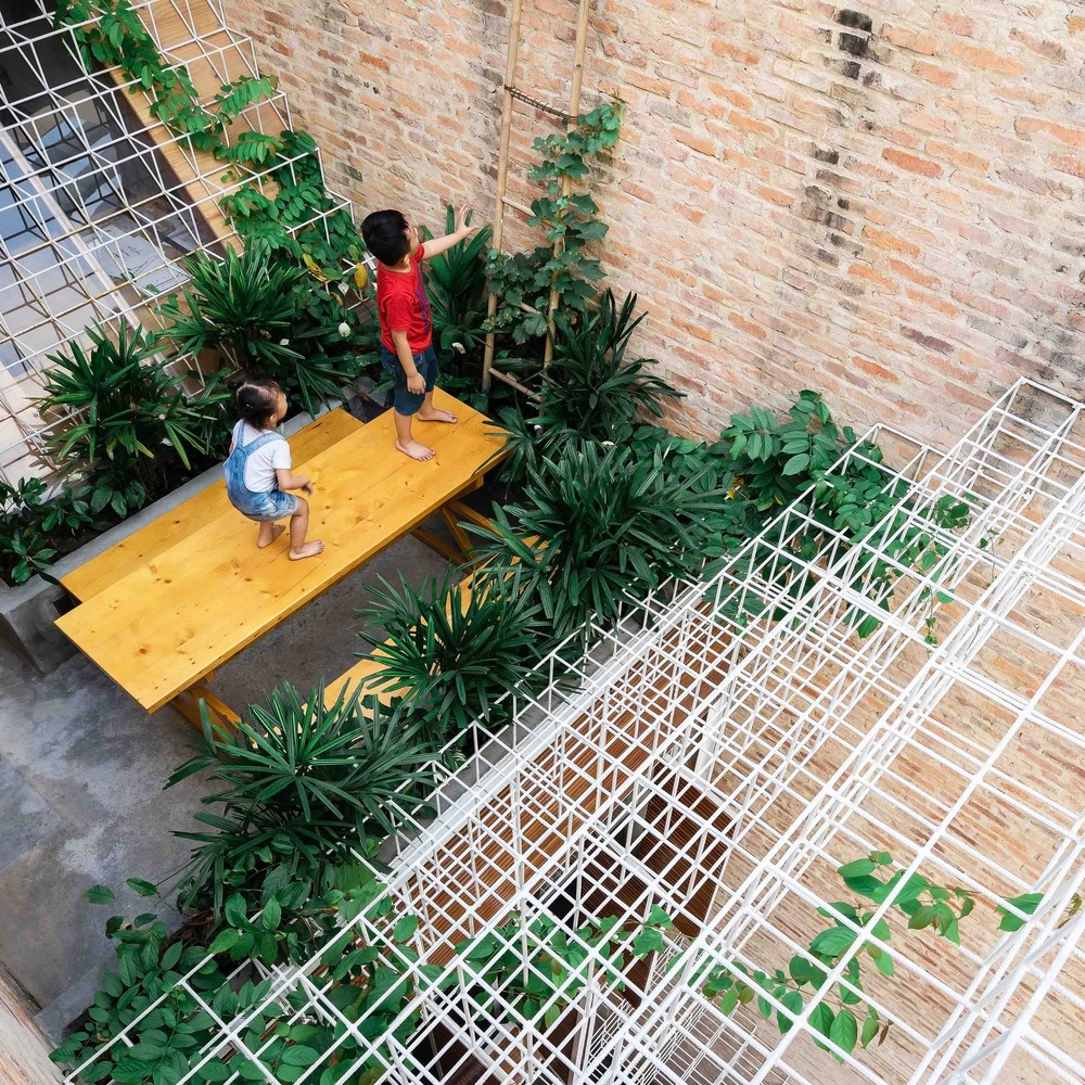 s&acirc;n chơi cho trẻ trong nh&agrave; phố
