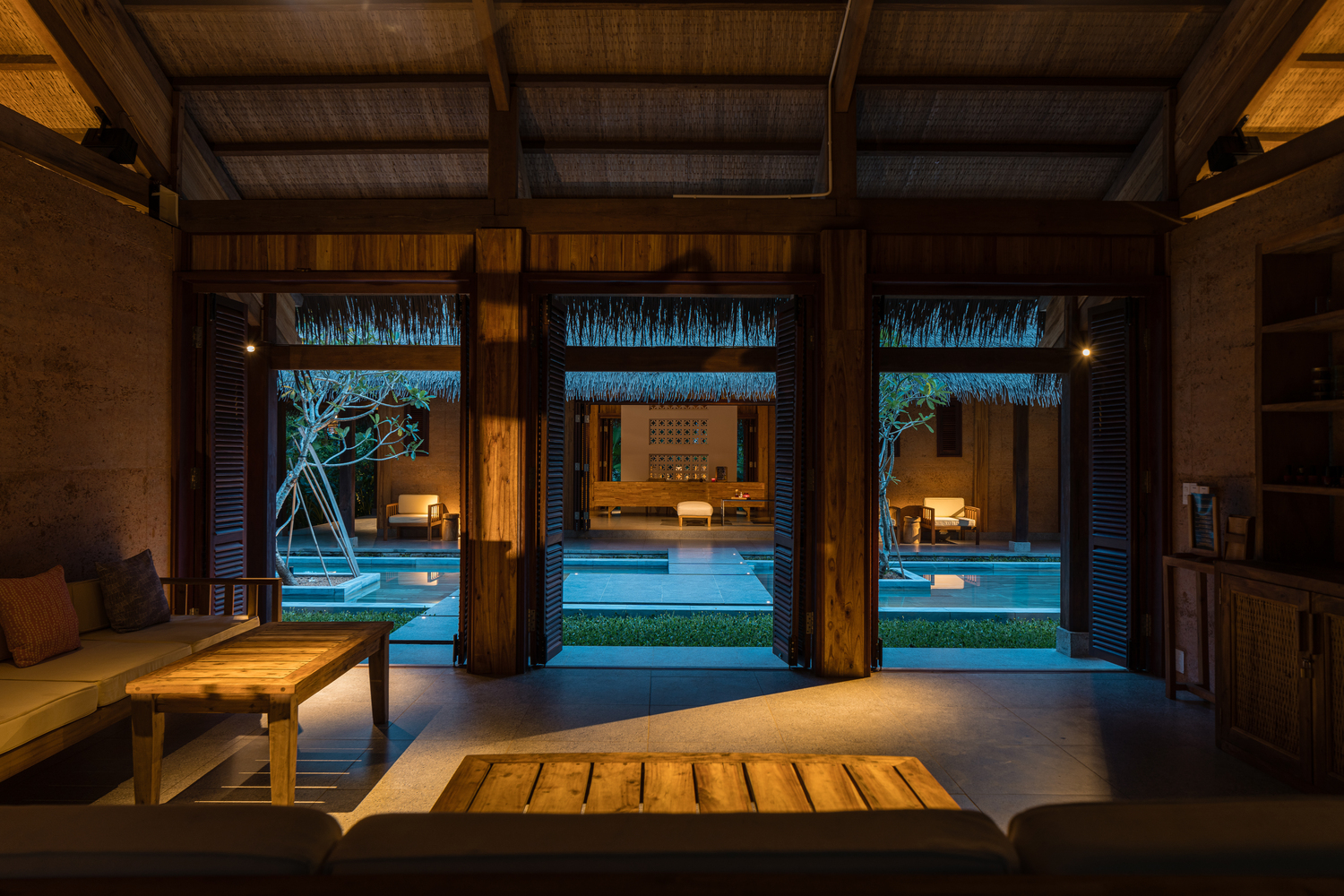 ph&ograve;ng nghỉ dưỡng với tường đất nung th&acirc;n thiện