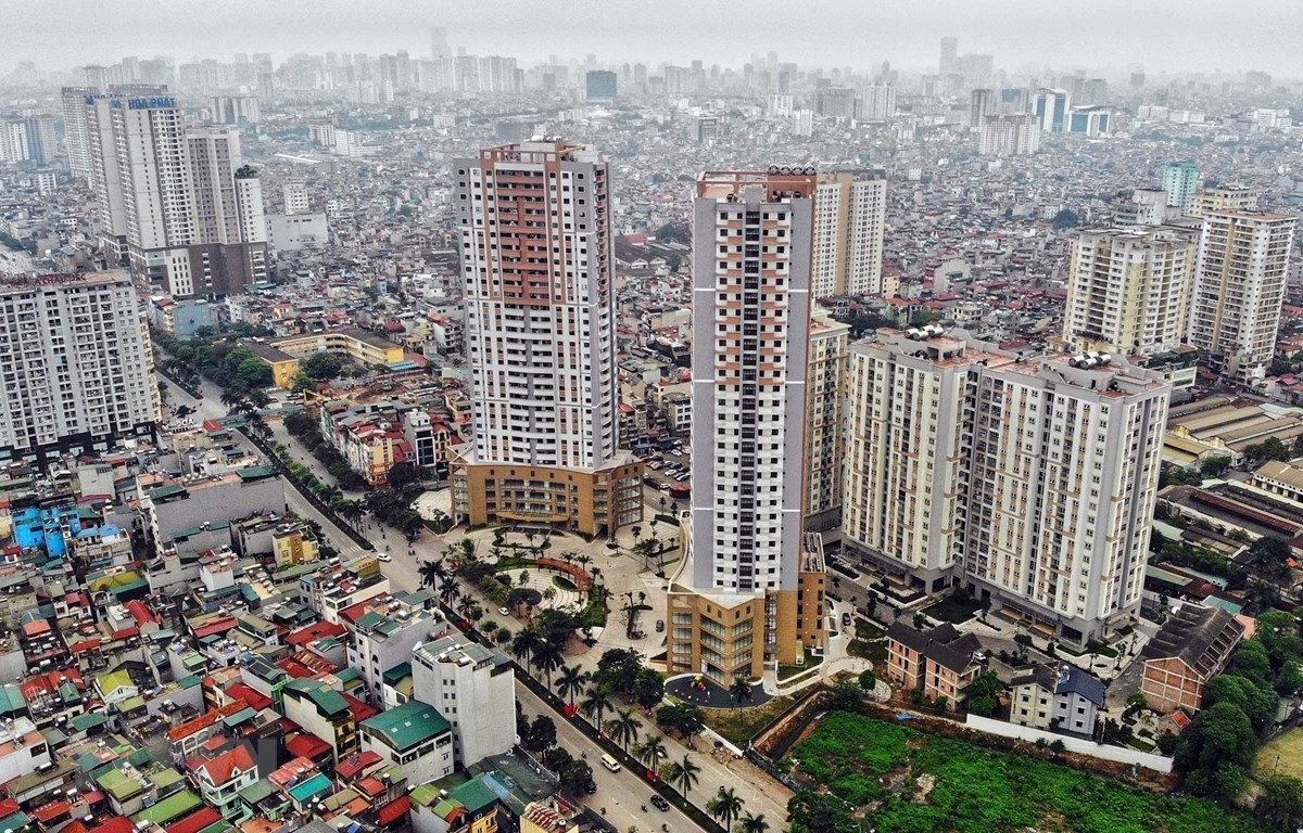 nhiều t&ograve;a nh&agrave; cao tầng tại trung t&acirc;m TP. H&agrave; Nội