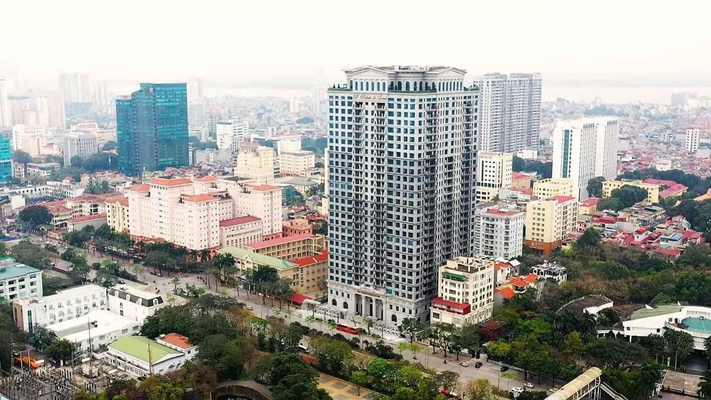 nh&agrave; ở cao tầng v&agrave; thấp tầng nằm trong th&agrave;nh phố