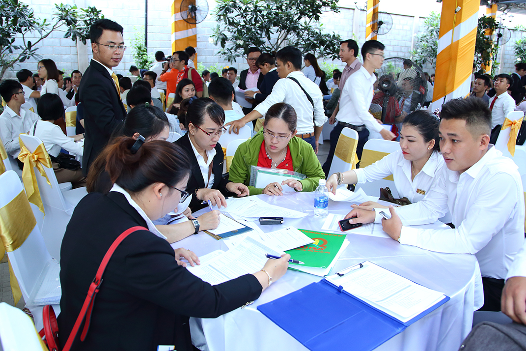 H&igrave;nh ảnh một dự &aacute;n đang được mở b&aacute;n tại TP.HCM