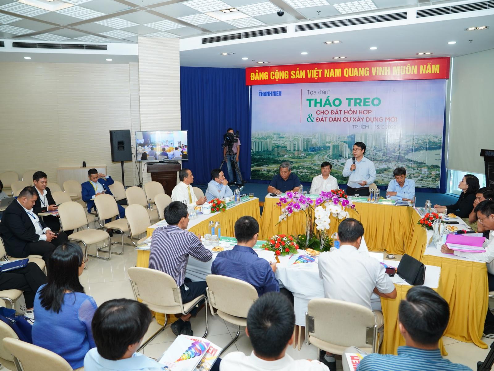 Hình ảnh tại buổi tọa đàm của báo thanh niên