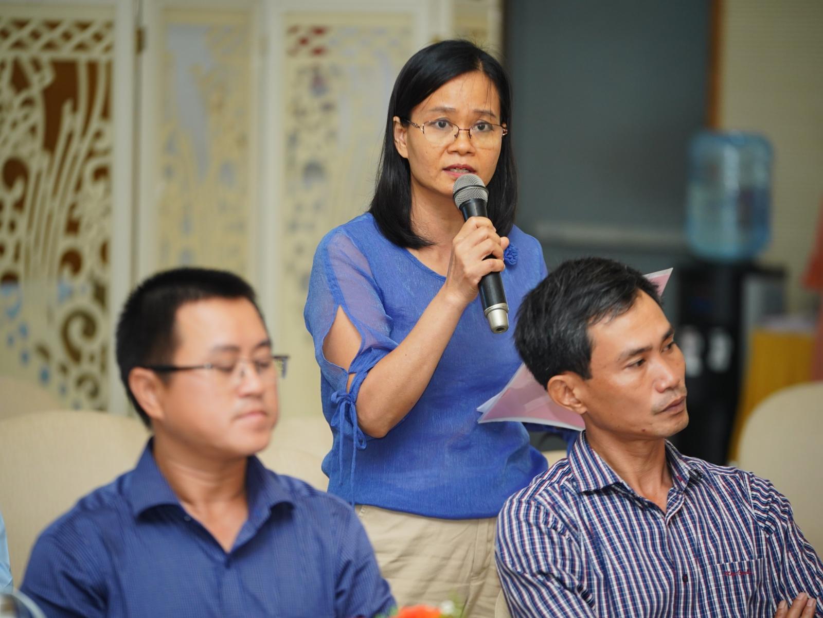 Hình ảnh cư dân ý kiến trong tọa đàm báo thanh niên