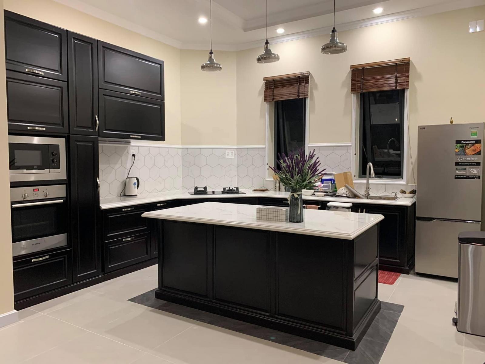 Ph&ograve;ng bếp hiện đại, tiện nghi