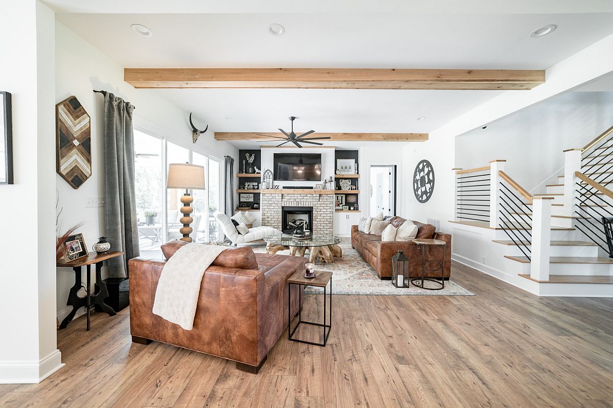 ph&ograve;ng kh&aacute;ch đẹp m&agrave;u trắng v&agrave; n&acirc;u gỗ chủ đạo