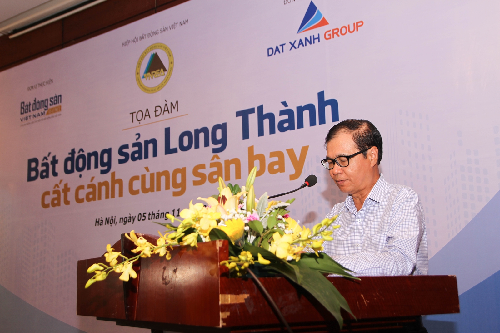 h&igrave;nh ảnh &ocirc;ng Nguyễn Mạnh H&agrave;, Ph&oacute; Chủ tịch Hiệp hội Bất động sản Việt Nam