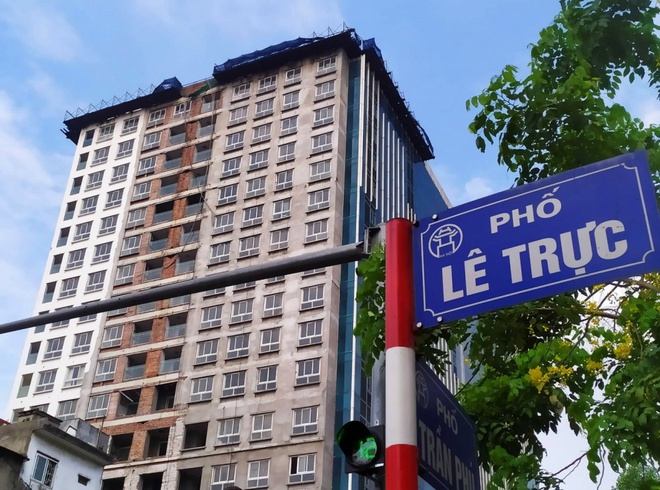 ảnh chụp cận cảnh tòa nhà 8B Lê Trực