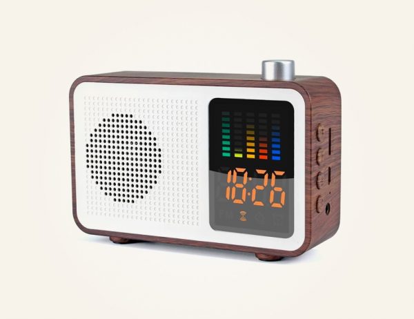 Đồng hồ radio FM phong c&aacute;ch hiện đại giữa thế kỷ với c&aacute;c t&iacute;nh năng hiện đại như loa Bluetooth. 