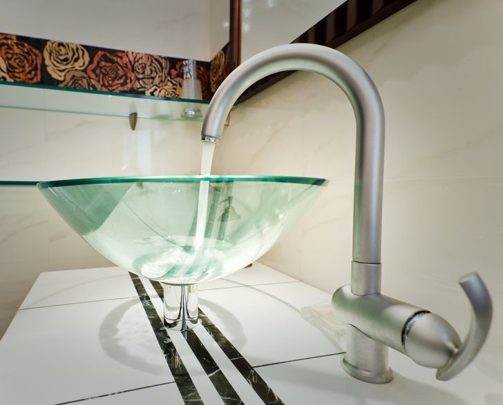 chậu rửa bằng thủy tinh
