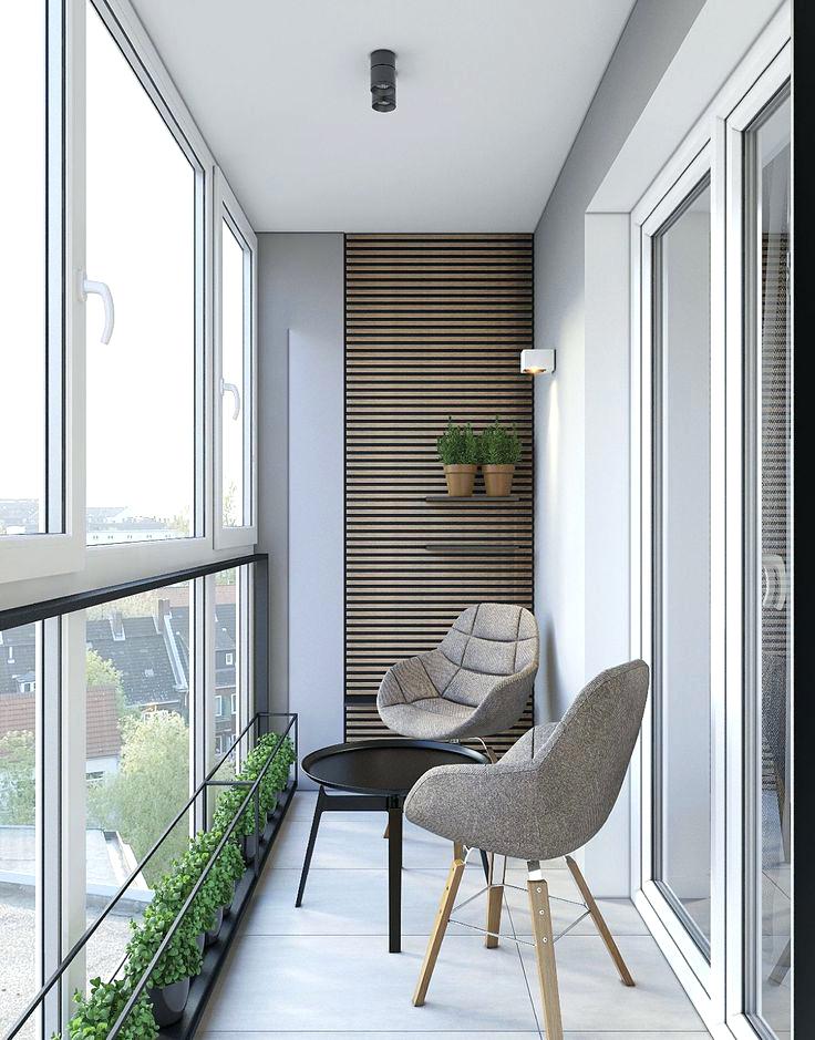 L&ocirc; gia thường được che chắn khỏi t&aacute;c động xấu của thời tiết bởi v&aacute;ch tường hoặc v&aacute;ch k&iacute;nh