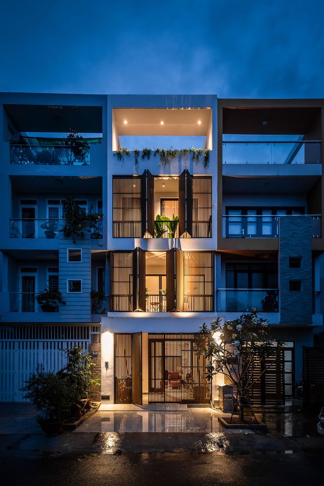 Khung cảnh nhà phố Sài Gòn về đêm
