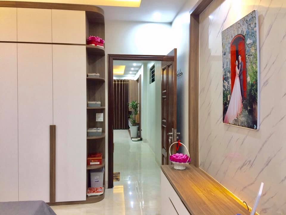 Phòng ngủ vợ chồng trẻ