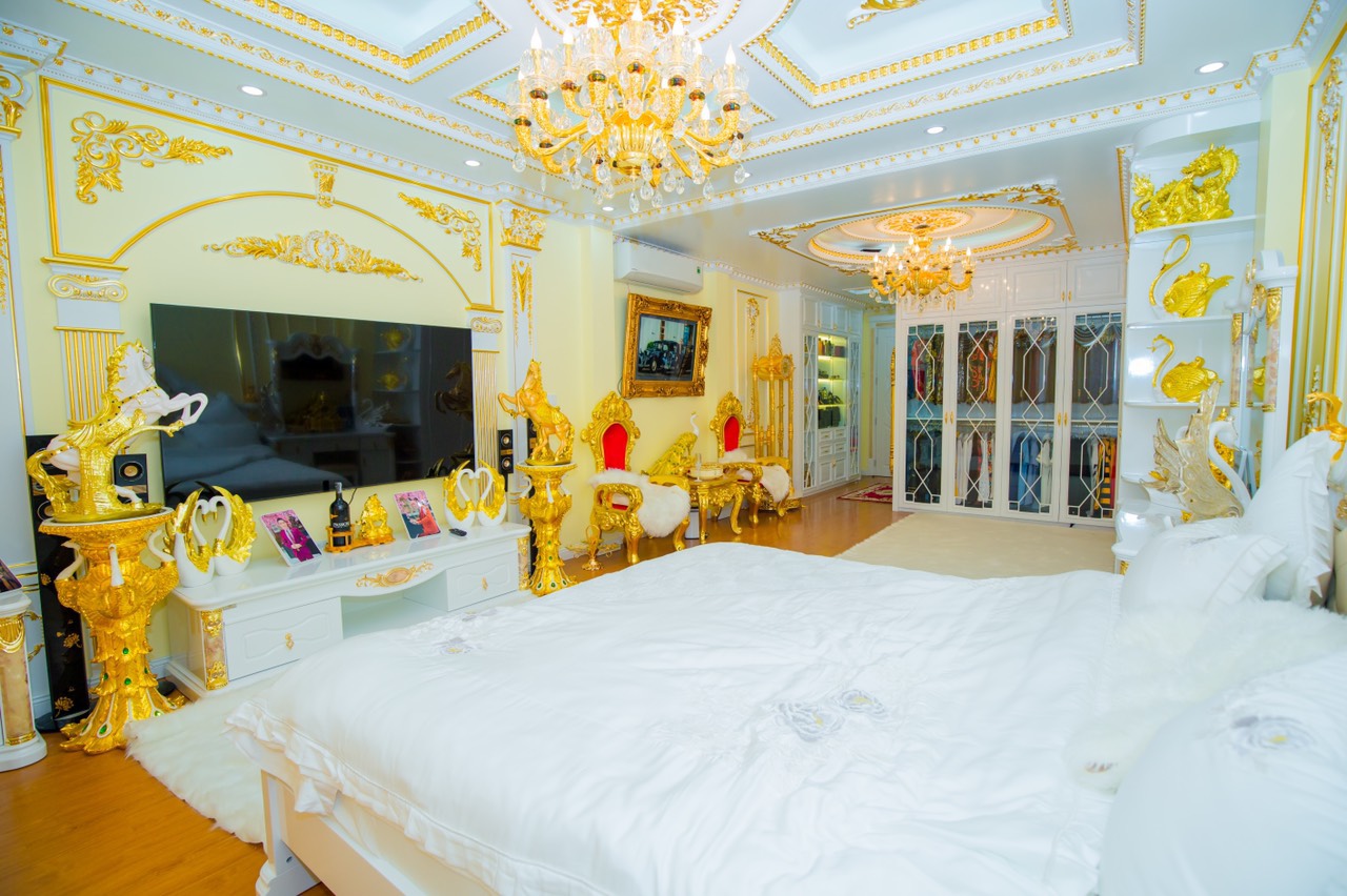 nội thát tân cổ điển dát vàng cho phòng ngủ