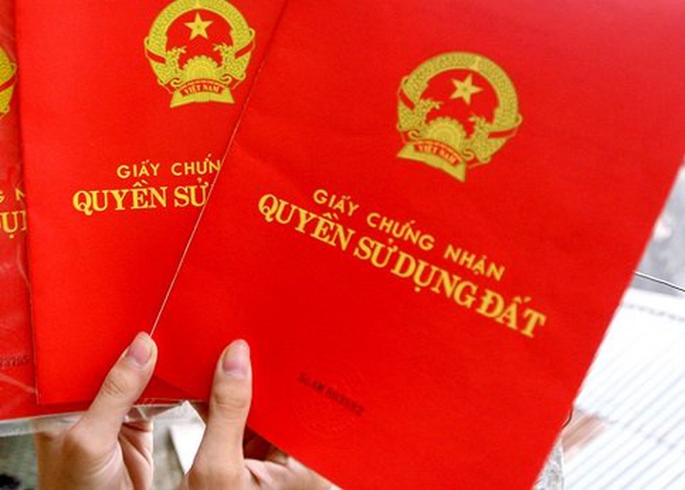 hình ảnh cận cảnh sổ đỏ