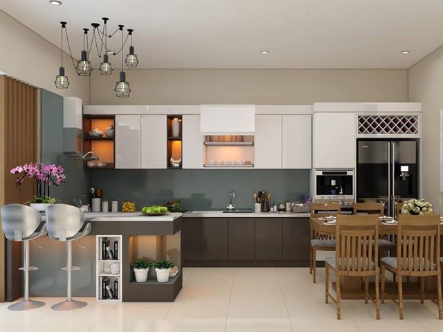 Ph&ograve;ng bếp phong c&aacute;ch hiện đại với bộ b&agrave;n ăn bằng gỗ tạo cảm gi&aacute;c ấm c&uacute;ng, gần gũi. Bar mini kết hợp b&agrave;n ăn s&aacute;ng tiện lợi cho hai người c&ugrave;ng l&uacute;c.