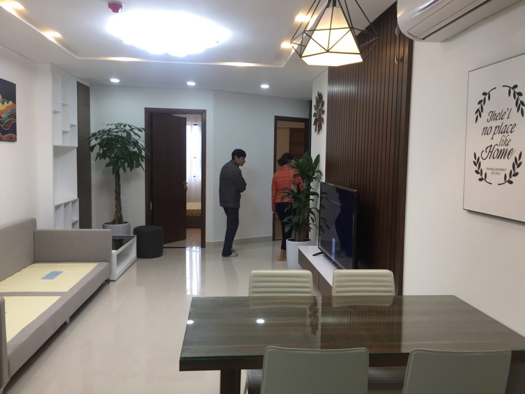 Xem căn hộ khi mua nh&agrave; qua m&ocirc;i giới
