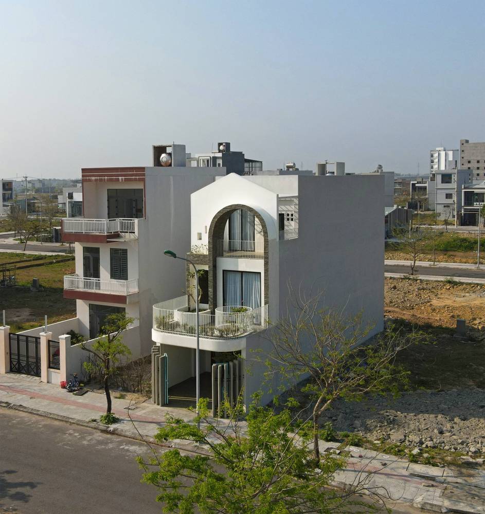 h&igrave;nh ảnh to&agrave;n cảnh ng&ocirc;i nh&agrave; 3 tầng đẹp