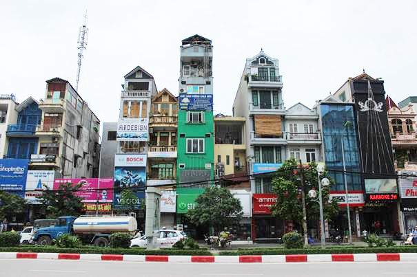 Nhà ống tại các đô thị lớn được xây dựng san sát nhau, khó bố trí lối thoát hiểm