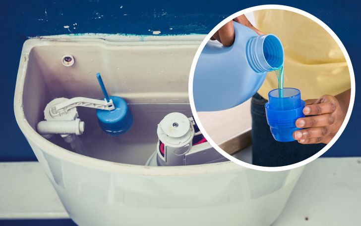 đổ nước giặt vào téc bồn cầu