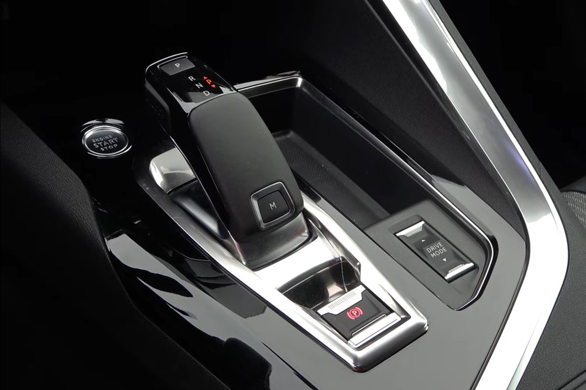 Ảnh An to&agrave;n xe Peugeot 5008​​ 2021