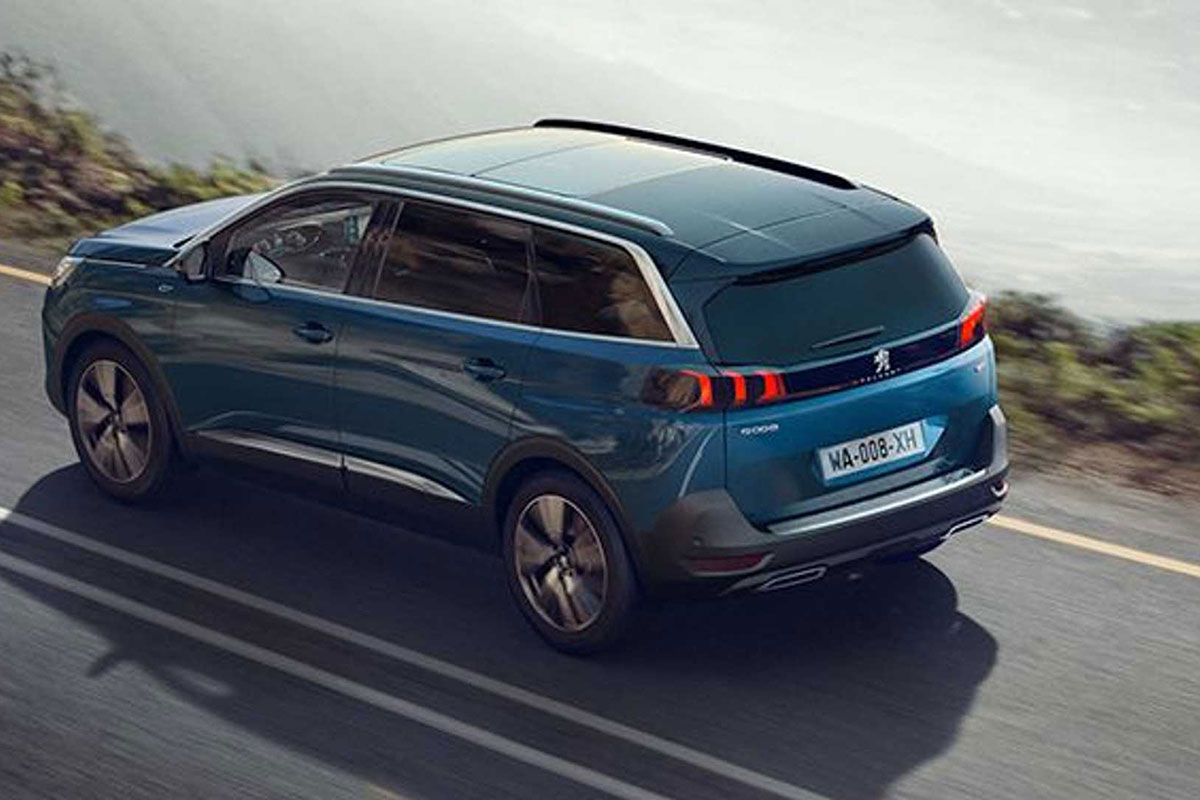 Ảnh Đu&ocirc;i xe Peugeot 5008​​ 2021
