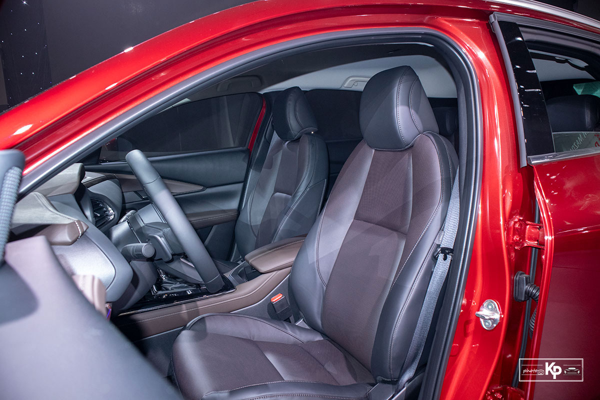 Cận cảnh Mazda CX-30 Luxury 2021 vừa ra mắt tại Việt Nam, đối thủ của Kia Seltos, Corolla Cross 8 Cận cảnh Mazda CX-30 Luxury 2021 vừa ra mắt tại Việt Nam, đối thủ của Kia Seltos, Corolla Cross a8