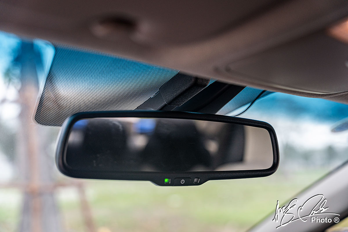Gương chống chói trên Hyundai Accent 2021.