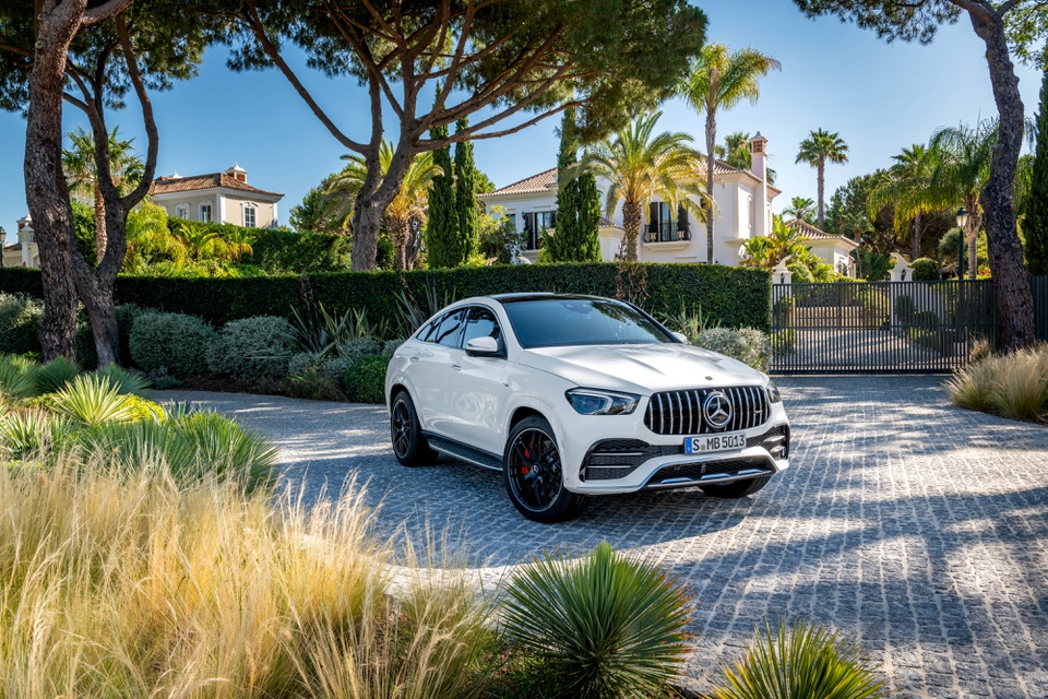Mercedes-AMG GLE 53 4Matic+ Coupe mở bán tại Việt Nam, giá hơn 5 tỷ đồng Mercedes-AMG GLE 53 4Matic+ Coupe mở bán tại Việt Nam, giá hơn 5 tỷ đồng 1
