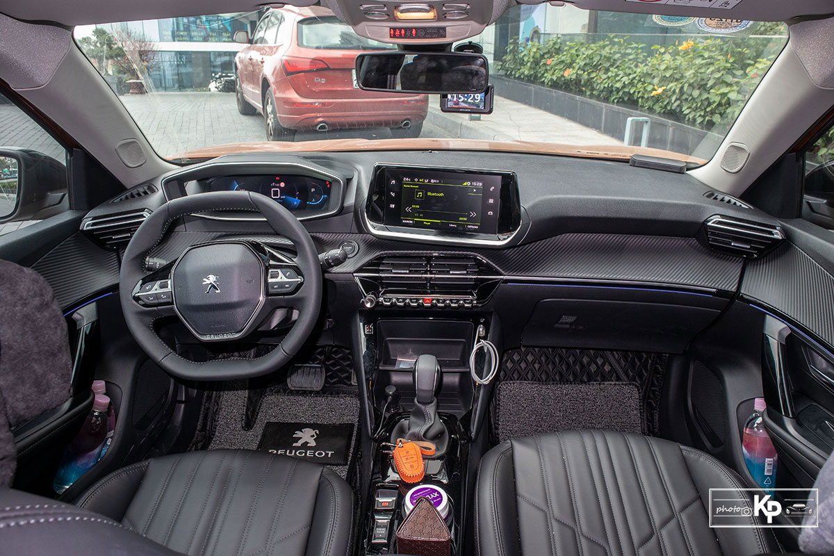 Ảnh Khoang l&aacute;i xe Peugeot 2008 2021