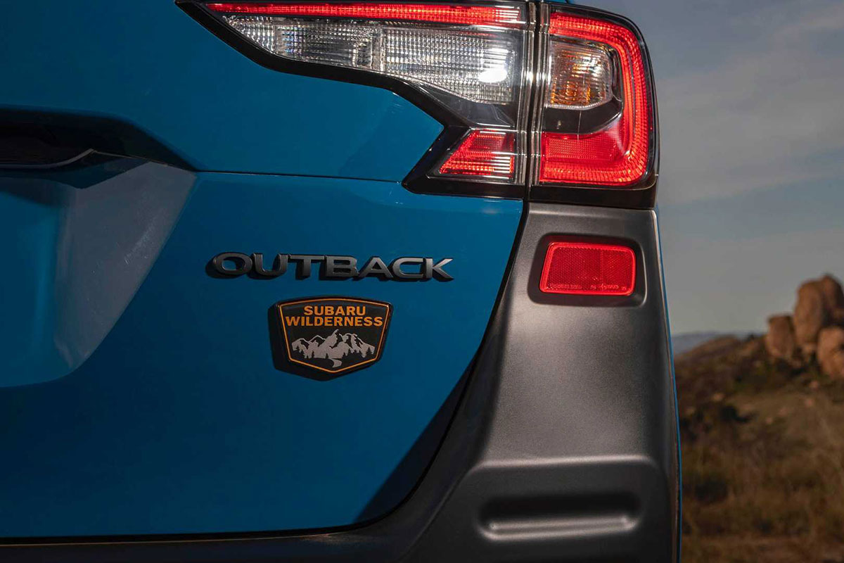 Ảnh Đèn hậu xe Subaru Outback 2022 a1