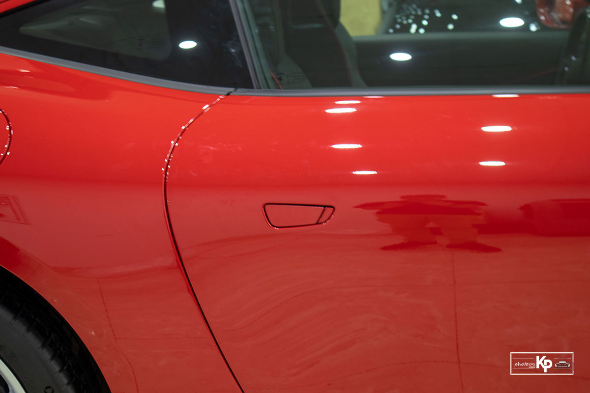 Cận cảnh xe Ferrari Roma màu đỏ Rosso "độc nhất" Việt Nam a21