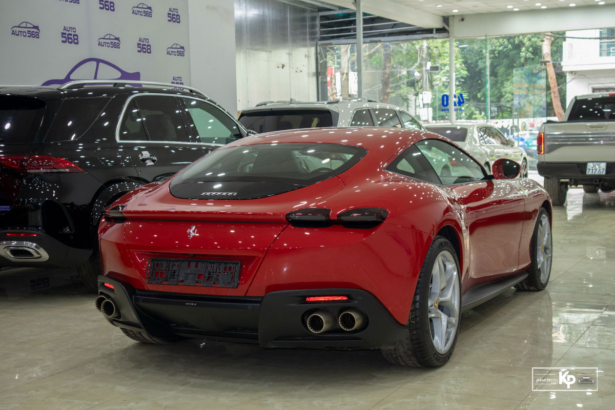 Cận cảnh xe Ferrari Roma màu đỏ Rosso "độc nhất" Việt Nam a29